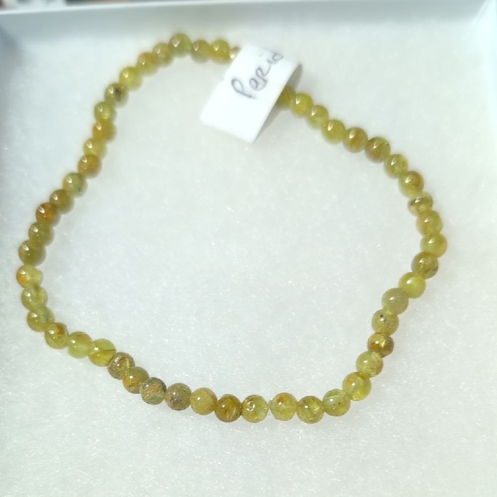 Natural Gemstone Peridot Stretch Bracelet.